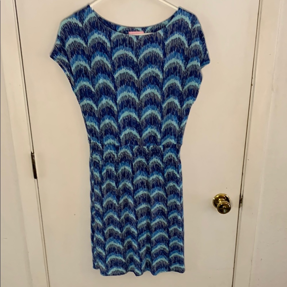 Lilly Pulitzer blue short sleeve knit dress with elasticized waistband Size S